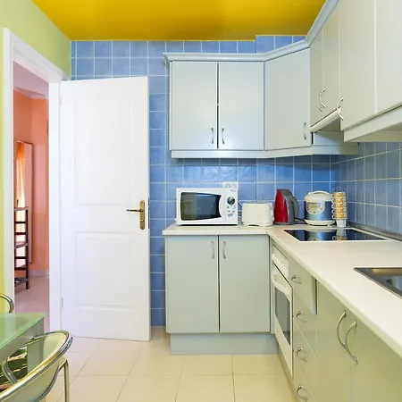 Brisas Del Mar Apartment *